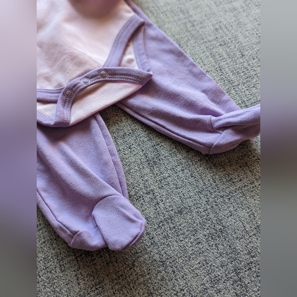 Baby girl three piece set - Picture 4 of 7